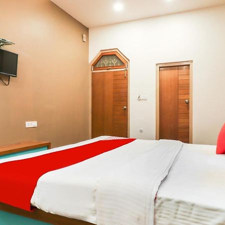 Ayodhya Oyo 26781 Hotel Raghupati المظهر الخارجي الصورة