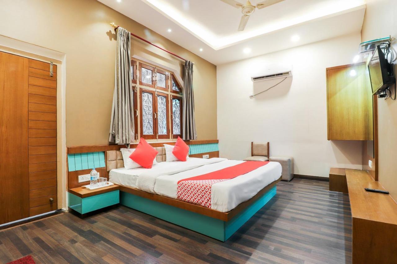 Ayodhya Oyo 26781 Hotel Raghupati المظهر الخارجي الصورة